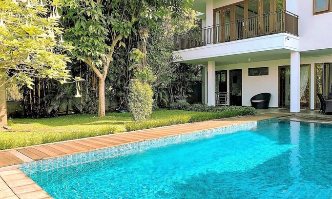 Bandung Villa | 4 dormitorios piscina Villa Dago vista a la ciudad