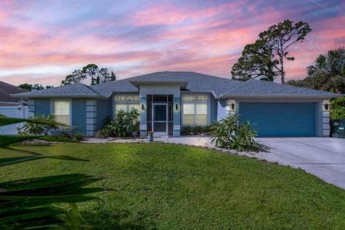 North Port Casa | 4 BR Heated Private Pool & Lanai