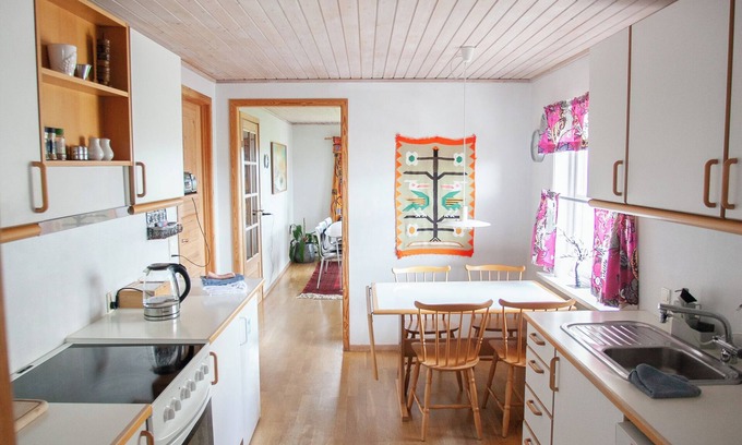 Hoyviksvegur Apartamento | 4 Br House / Capital / Cheerful /Nature
