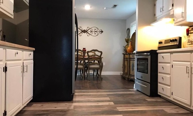 Mocksville Casa | 4 BR PEACEFUL RANCH