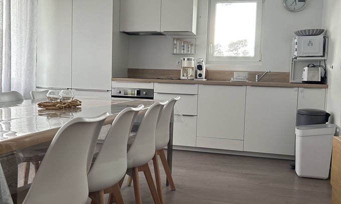 Perros-Guirec Casa | 4* house in town center near the beach for 2 to 8 people.