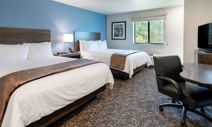 Medford Casa | 4 Ideal Rooms for Families with Kitchen & Pet-Friendly Near Medford Airport
