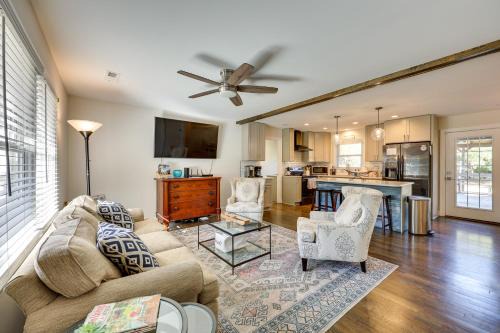 Wilmington Casa | 4 Mi to Beach Wilmington Home with Gazebo Deck!