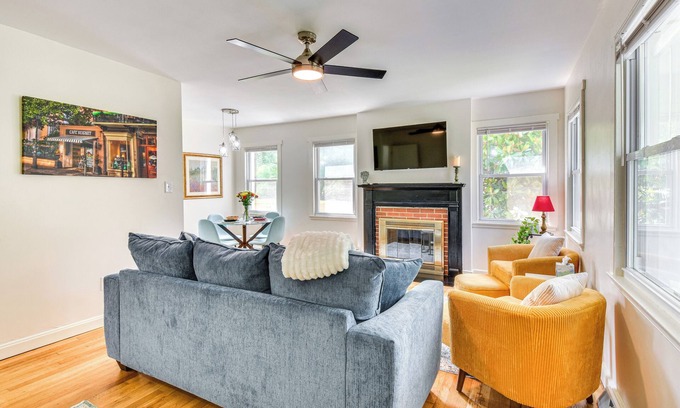 Seneca Cabaña | 4 Mi to Clemson : Pet-Friendly Seneca Cottage