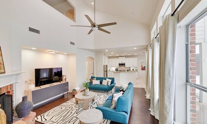Frisco Casa | 4 Mi to Dtwn: Family Home w/ Games in Frisco