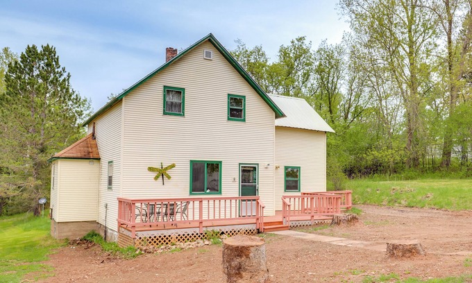 Glidden Casa | 4 Mi to Gordon Lake: Family Retreat in Glidden!