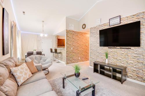 High Point Casa | 4 Mi to HPU Pet-Friendly Home with Yard!