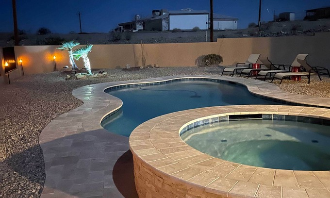 Lake Havasu City Casa | 4 Mi to Lake Havasu: Home w/ Hot Tub & Pool