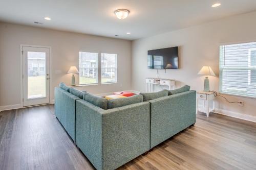 Ocean Isle Beach Casa | 4 Mi to Ocean Coastal Gem in North Carolina!