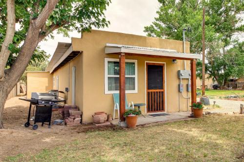Bosque Farms Casa | 4 Mi to Rio Grande Bosque Farms Home with Patio!