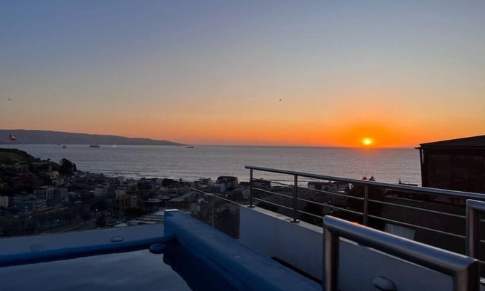 Renaca Apartamento | 4 minutos caminando a la playa y Vista al Mar