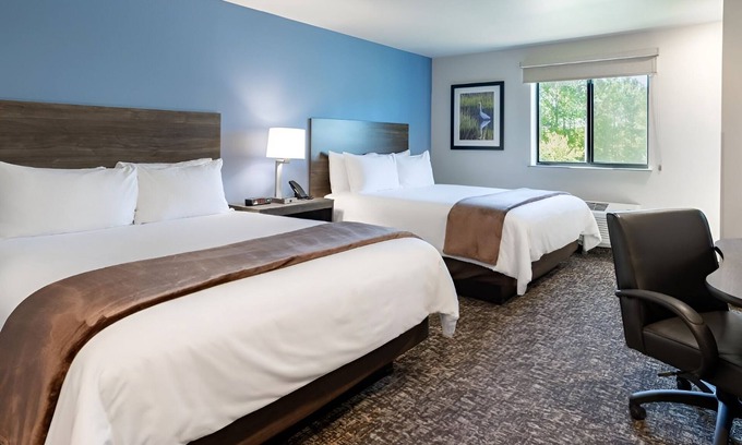 Westgate Hotel | 4 Modern Rooms w/ Full Kitchen & Outdoor Grill Perfect for Short or Long Stays