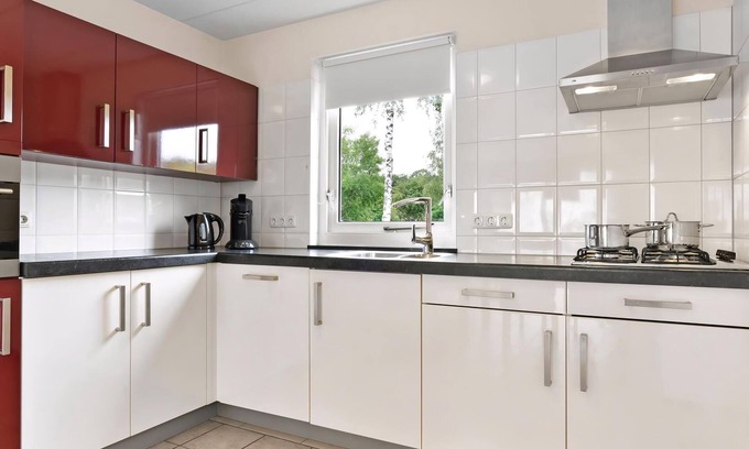 Enter Casa | 4-person bungalow in the holiday park Landal Landgoed De Elsgraven