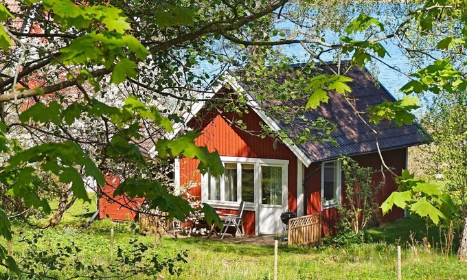 Vreta Kloster Casa | 4 Person Holiday Home in Vreta