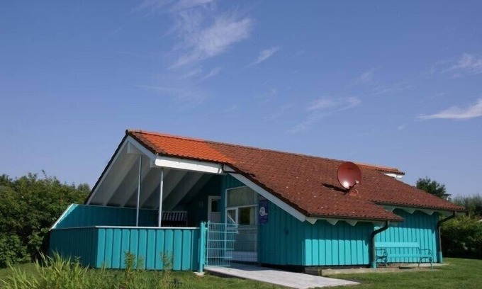 Norderteil Casa | 4 person vacation home with sauna and wonderful view of the lake in Otterndorf