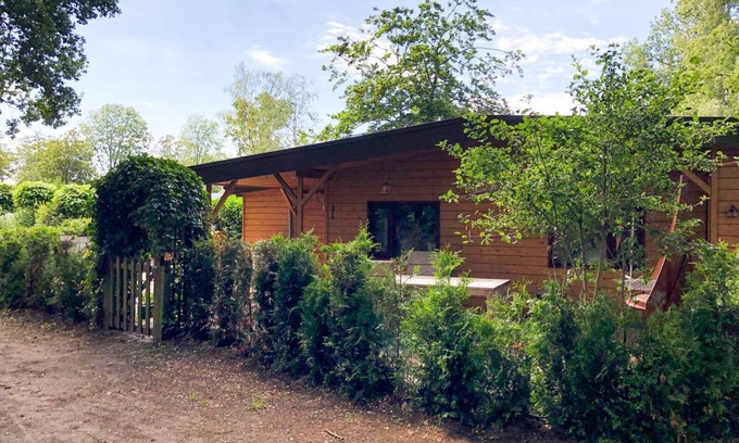 Reutum Casa | 4 person Woodhouse bungalow with jacuzzi and sauna