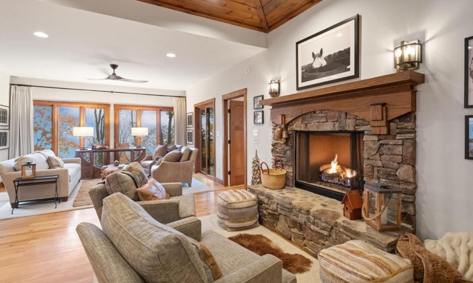 Boone Casa | 4 Pines