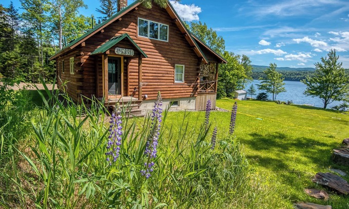 Rangeley Casa | 4 Raymond Road - Direct waterfront right on Beaver Mountain Lake!