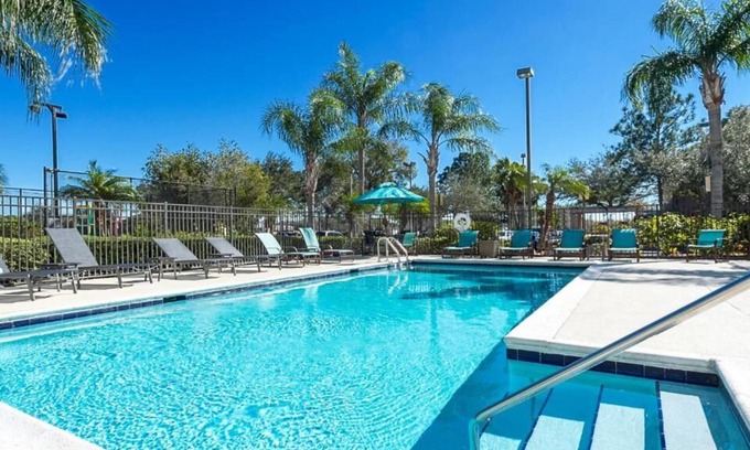 Lakeland Casa | 4 Spacious Units! Outdoor Pool, Pets Allowed, Close to Sun N Fun Air Museum