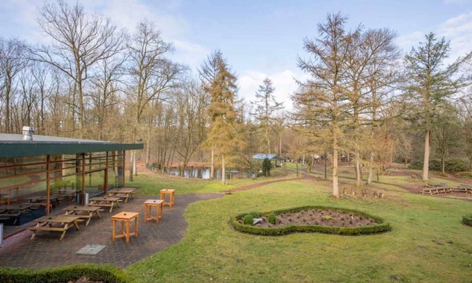 Wolfheze Casa | 4 Spacious Units w/Forest Vistas and Indoor Pool - Ideal for Relaxation