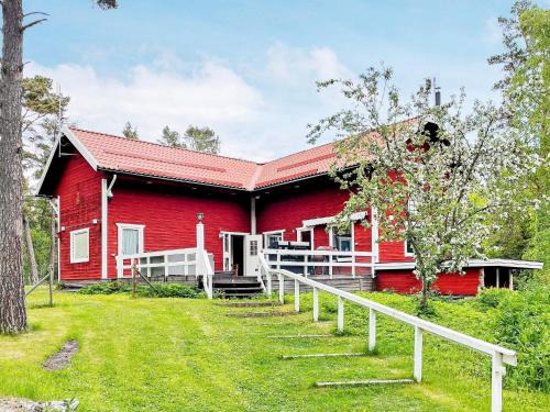 Vaddo Casa | 4 star holiday home in VÄDDÖ-By Traum
