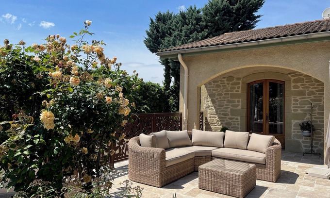 Marges Cama Y Desayuno | 4-star villa with pool