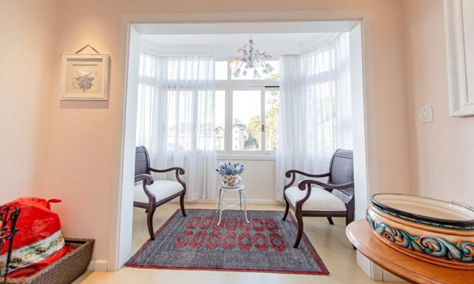Gramado Apartamento | 4 Suites, 4 Banheiros, 2 Vagas - no Coração de Gramado!