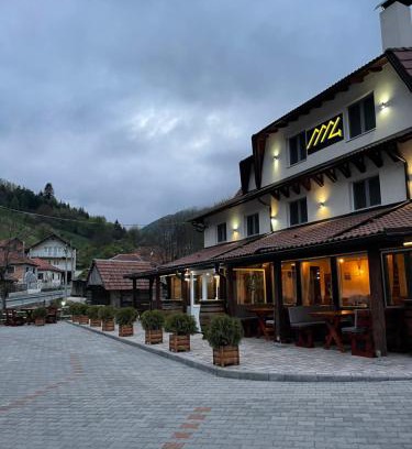 Kopaonik Cama Y Desayuno | 4 vodenice Brzeće B&B