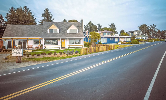 Crescent City North Casa | 4 Waterfront Houses in 1: "Scopa" + "Selah" + "Seaview" + "SeaSong"