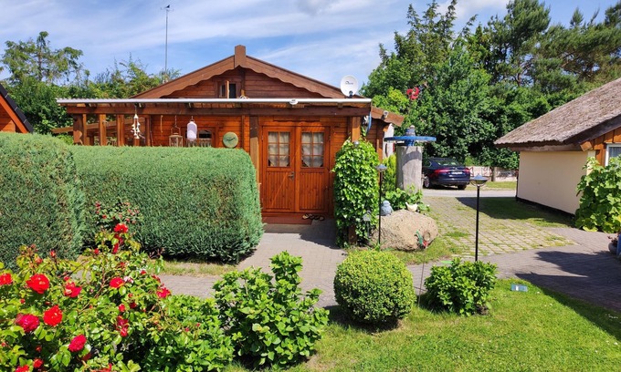 Born auf dem Darss Casa | 40 m² bungalow "Vogelnest" with south-facing terrace, TV and W-LAN for max. 2 persons