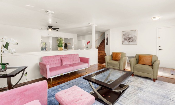North San Antonio - SAT Casa | Modern 5 Bedrooms in SA Chef Kitchen, Game Lounge