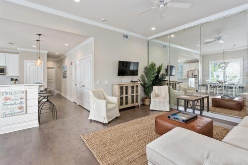 King City Casa | 400 Ocean Blvd. #1200