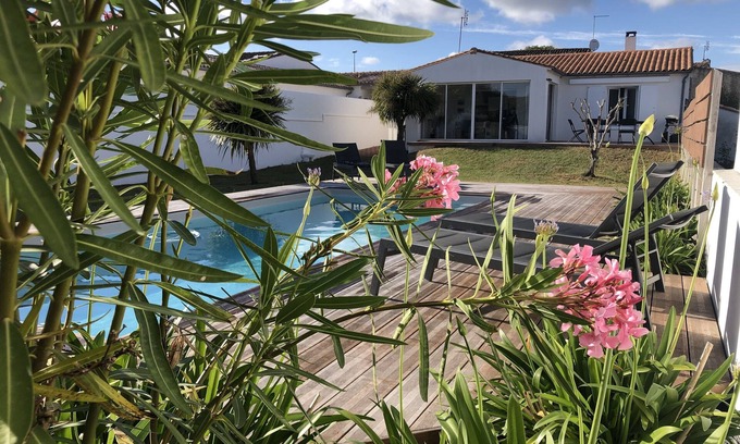 Sainte-Marie-de-Re Casa | Playa de 400m con piscina climatizada LA NOUE - ÎLE DE RÉ