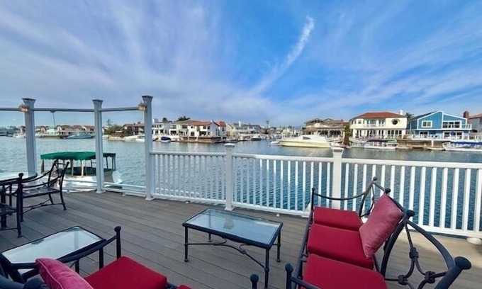 Channel Islands Casa | 4035R Marina Mansion
