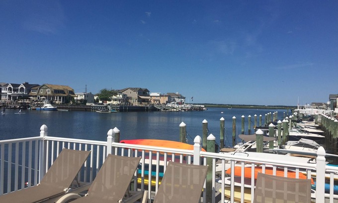 Stone Harbor Condominio | 405 Retreat at Hall Harbor in STONE HARBOR on 96th St- Close to The Reeds