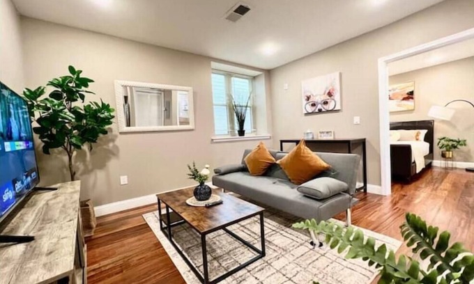 Center City Apartamento | 405 Spacious and superior 1BDR APT in center city