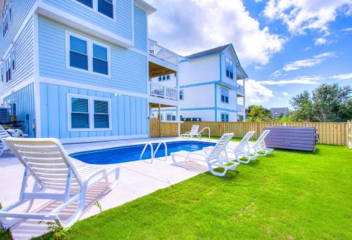 Kitty Hawk Casa | 4056 - Tight Lines Tan Lines