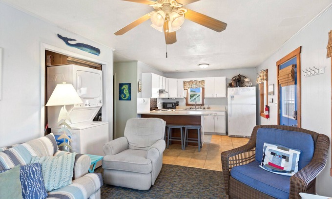 Kitty Hawk Casa | 4072 Jo's Bungalow * 3 Min to Beach
