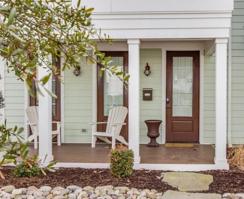 Northeast Virginia Beach Casa | 410B The King Neptune House