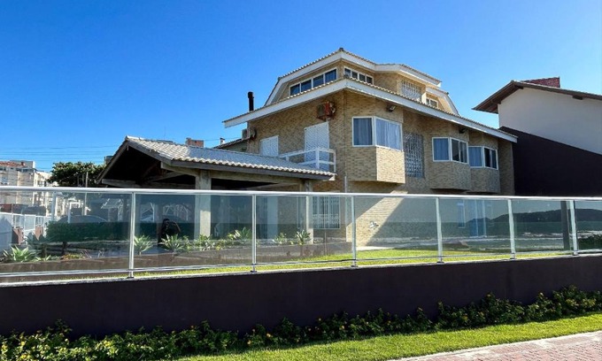 Bombas Casa | 413 - Casa frente Mar em Bombas-Bombinhas.