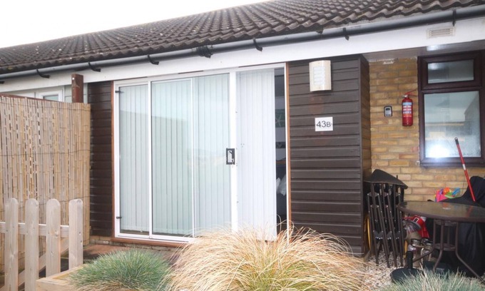 Earnley Casa | 43B Medmerry Park 2 Bedroom Chalet