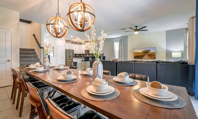 Kissimmee Casa | 4533 Magical 9‑Bed Storey Lake Villa w/Private Pool