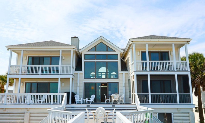 Saint Helena Island Casa | 458 Tarpon Blvd - New to VRBO! Resort Access Included!