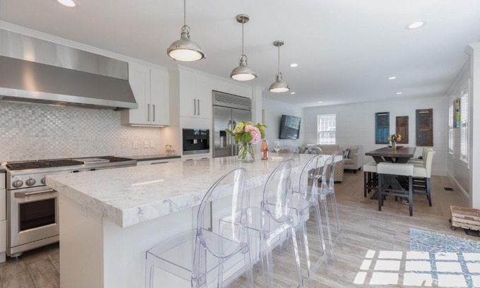 Nantucket Town Casa | 45B Pleasant St