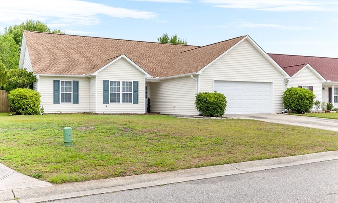 Silver Lake Casa | 4706 Split Rail Dr, Wilmington, NC, US