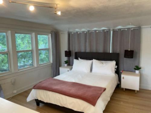 Rosedale Casa | 48 Entire Home for families in Kansas City