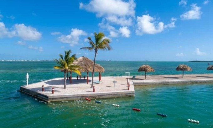 Cudjoe Key Cabina | 498 Canalfront Empty RV Lot with 35' Seawall