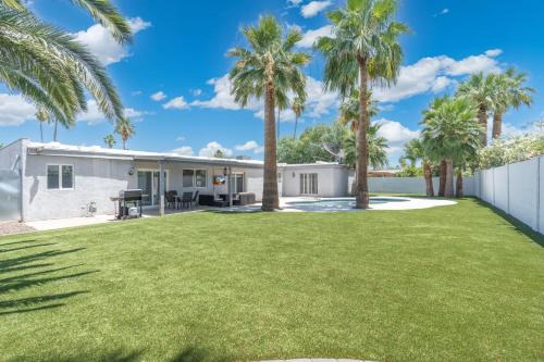 Raskin Estates Casa | 4BD Kierland & Scottsdale Quarters Pool & Palms