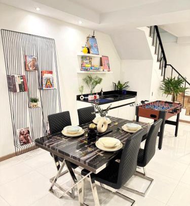 Phra Khanong Nuea Casa | 4Beds 4Baths New Renovated Entire House BTS Ekkamai