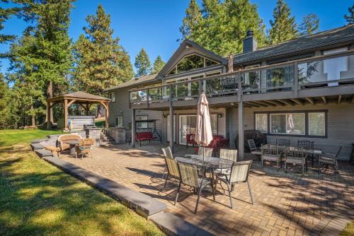 Coeur d'Alene Apartamento | 4BR 3 and half Bath with Spa Whirlpool and Playground for 14 guests